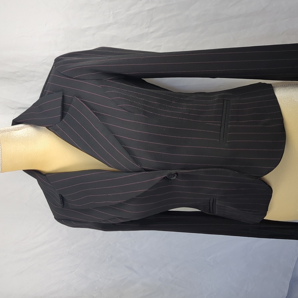 XHILARATION Women's Y2K Pinstripe Fitted Blazer